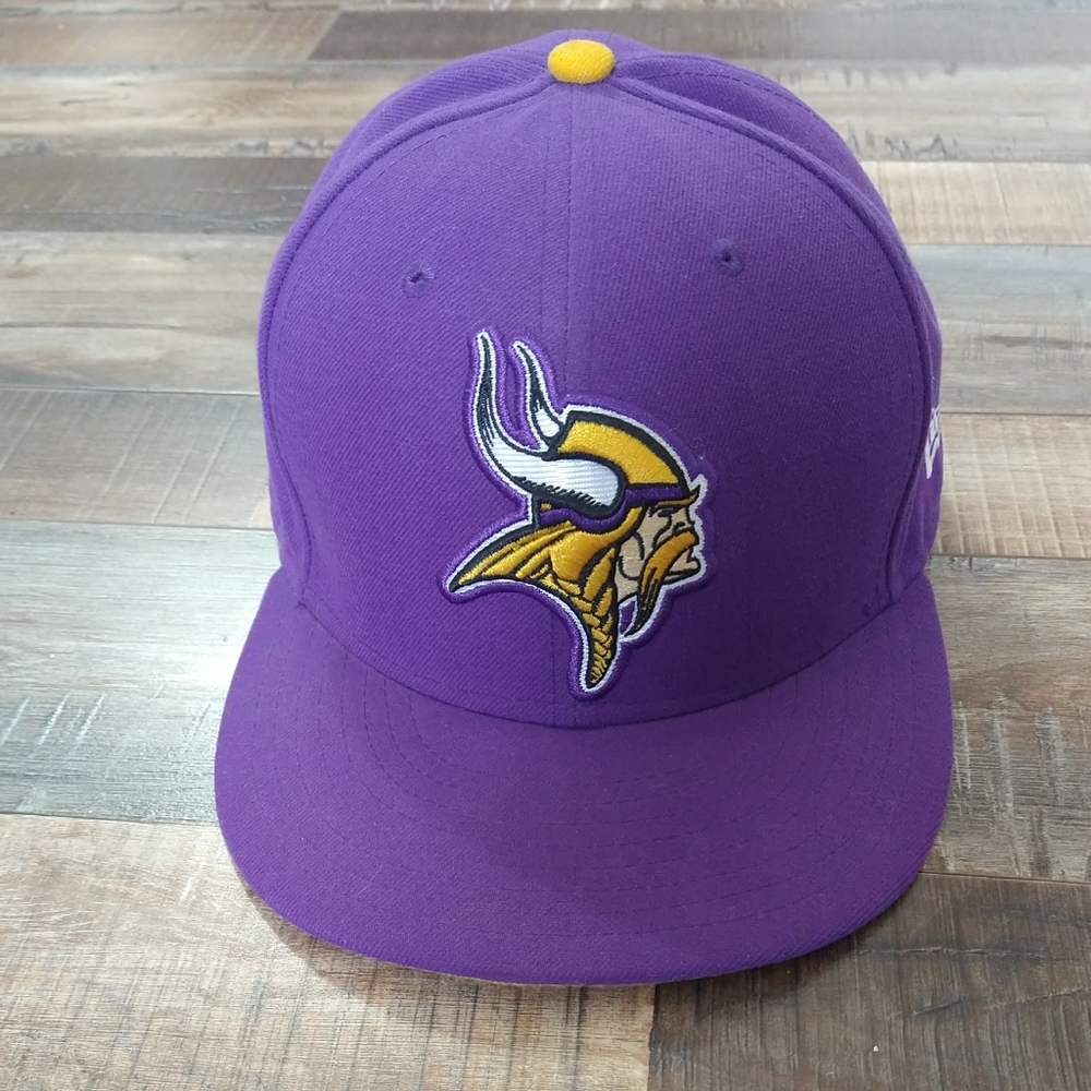 Minnesota Vikings Team NFL New Era 59Fifty Fitted Purple Cap Hat Size 7 1/4